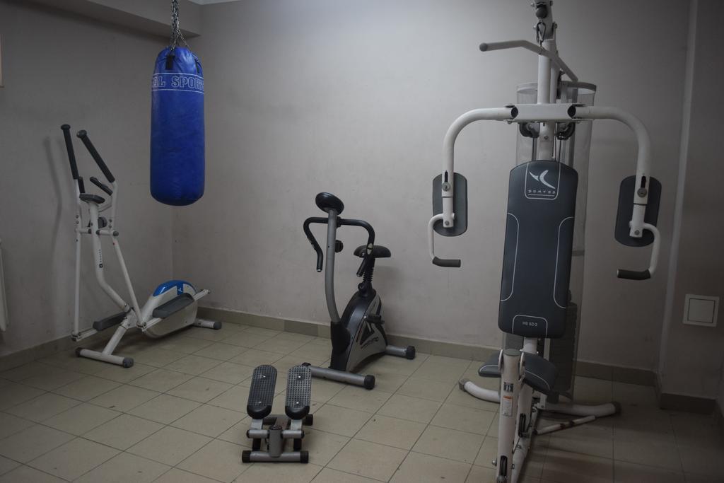 Dom Studencki Atol Hostel Красков Екстериор снимка